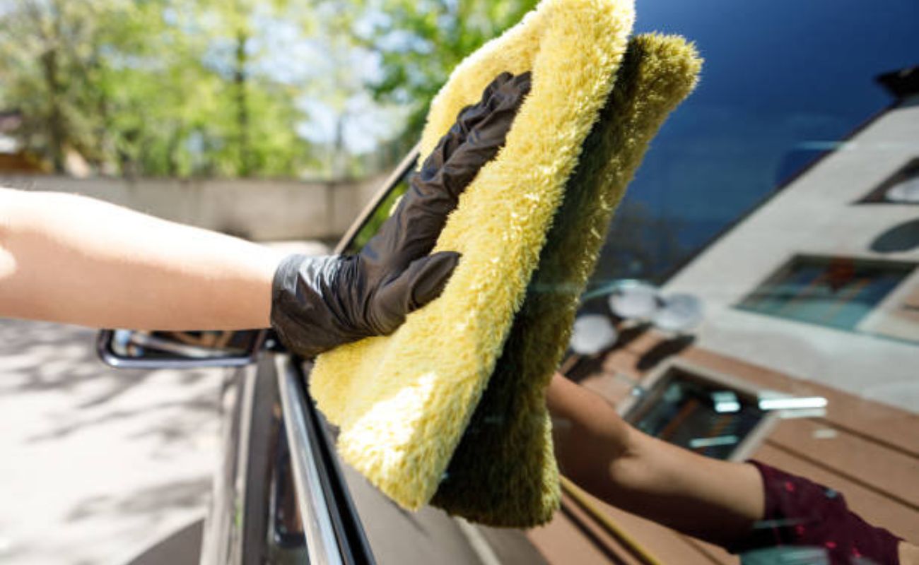 Como a Estética Automotiva Pode Transformar o Visual e o Valor do Seu Carro