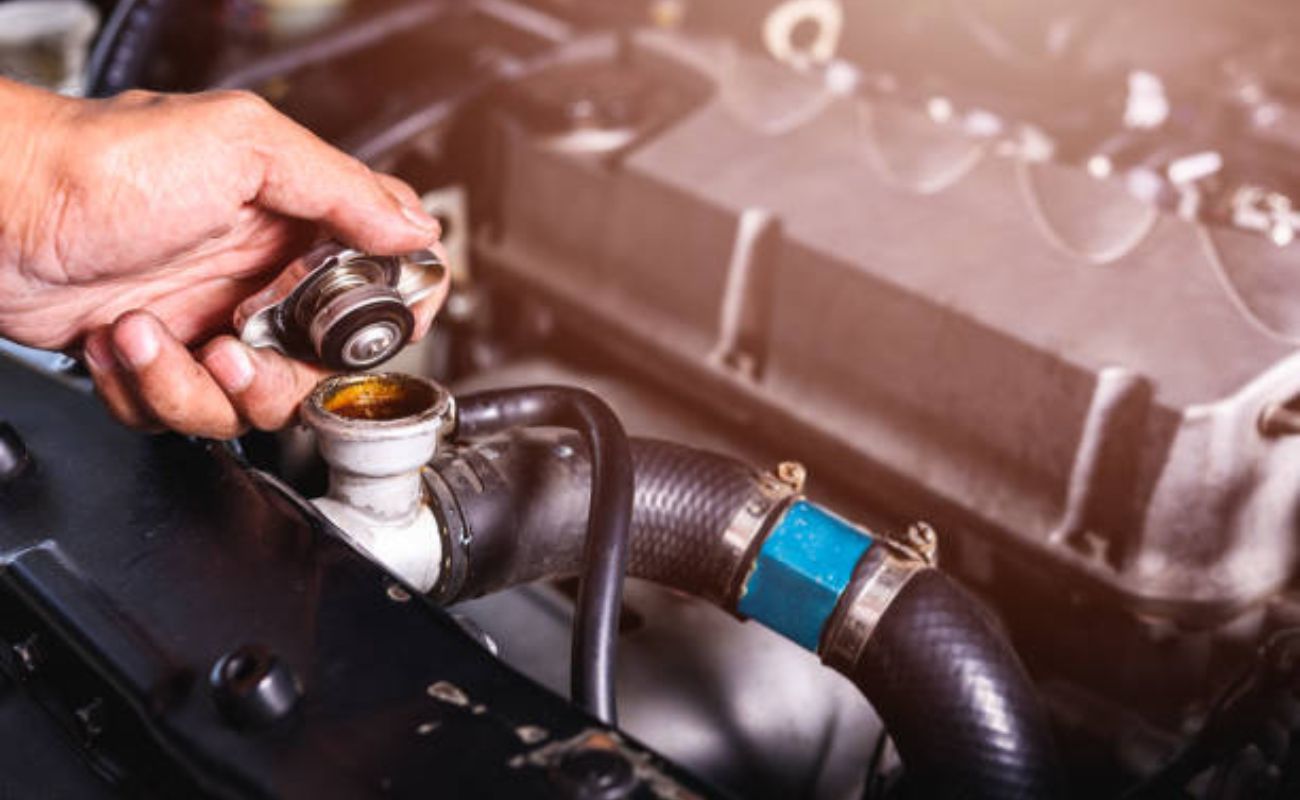 Radiador: Água de Torneira ou Fluido para Radiador? Qual é o Melhor para o Seu Motor?