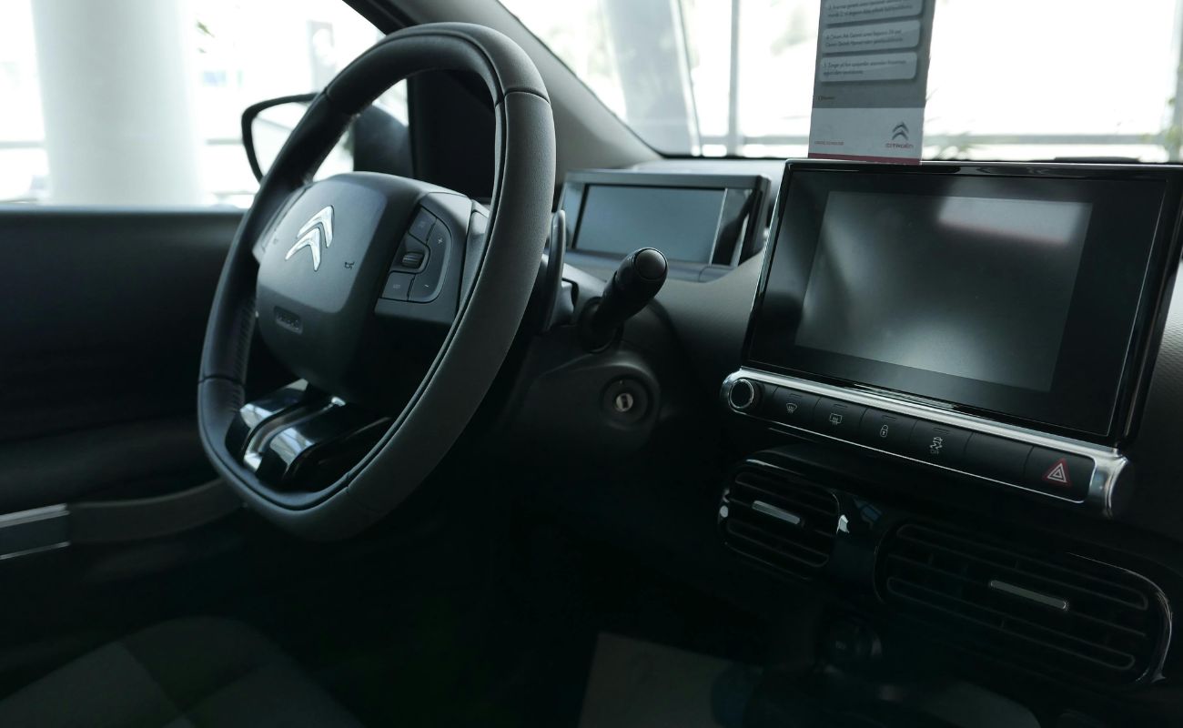 Qual é a mais segura e confortável para dirigir: direção hidráulica ou elétrica?