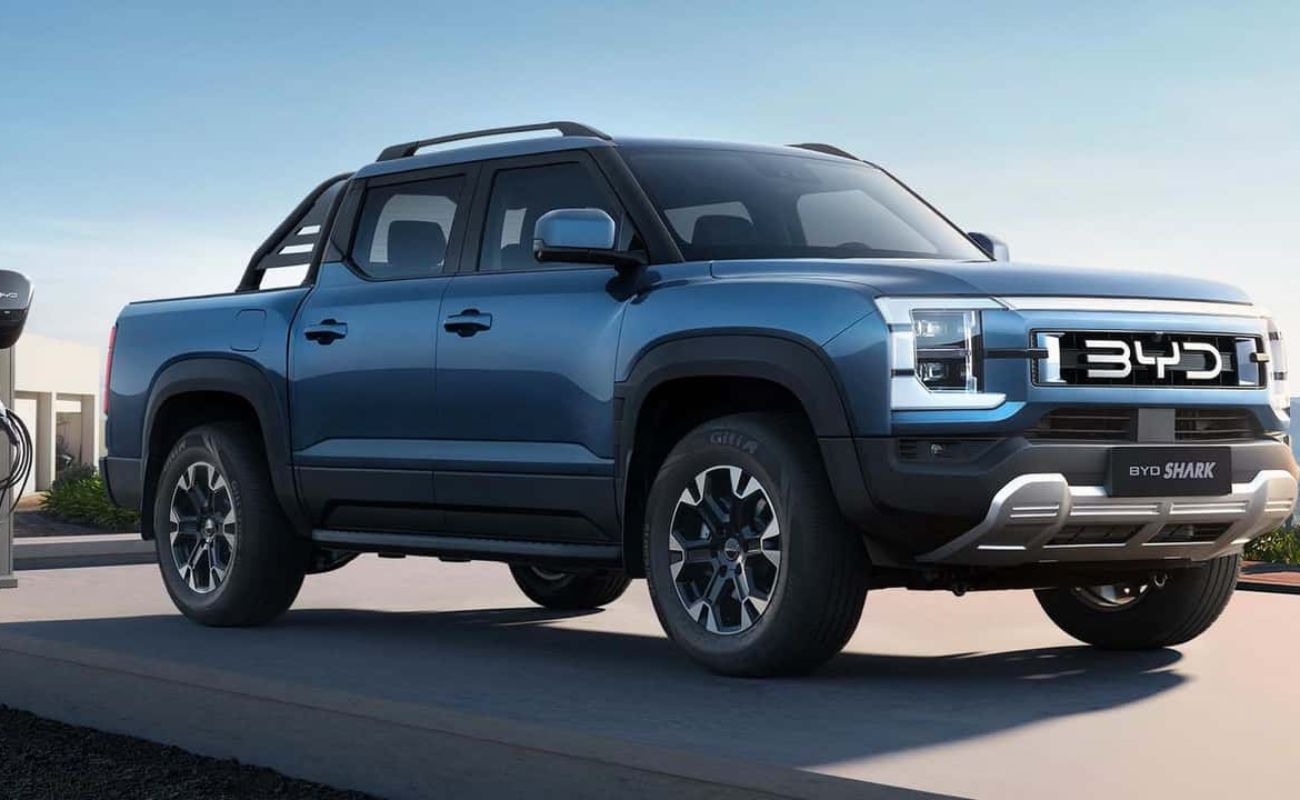 BYD Shark vs. Hilux Híbrida: Qual picape realmente vale seu dinheiro em 2026?