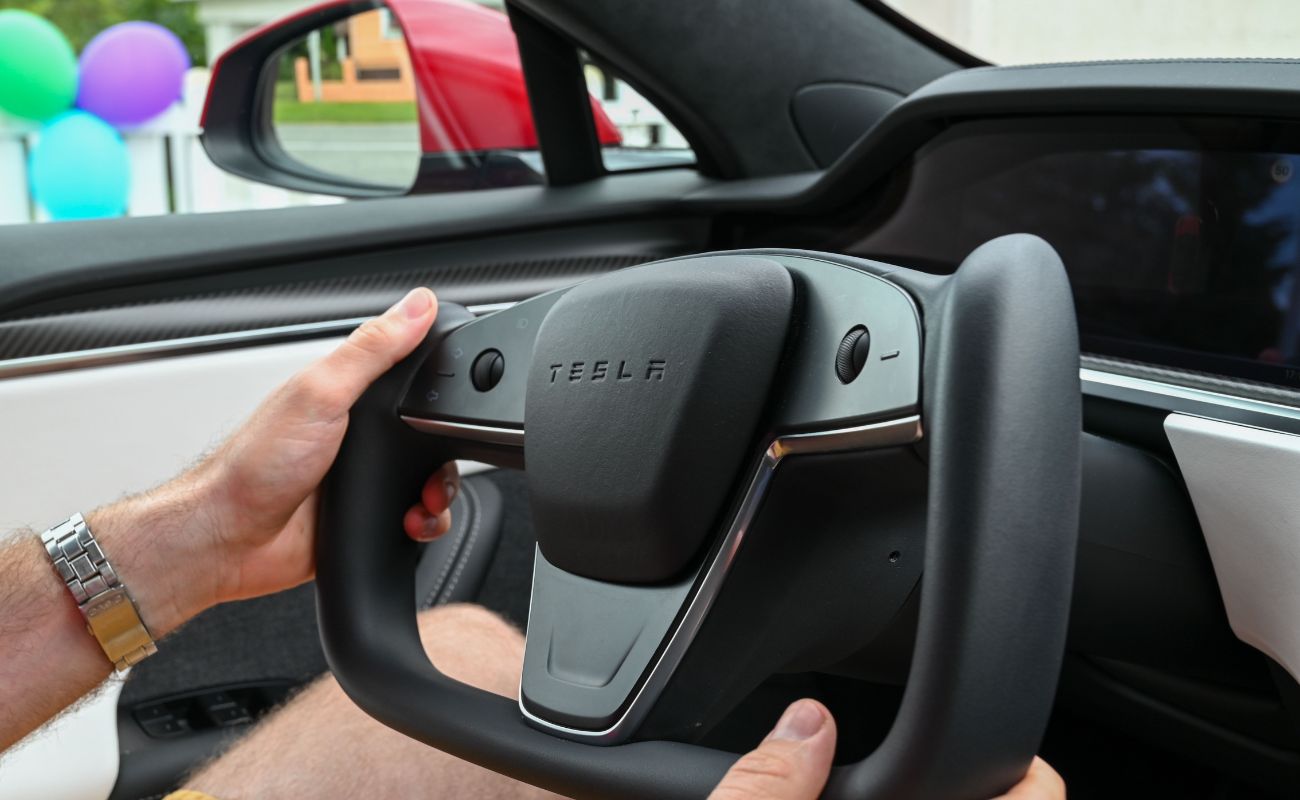 Como a Tecnologia de Fábrica Transformou a Dirigibilidade dos Carros Modernos